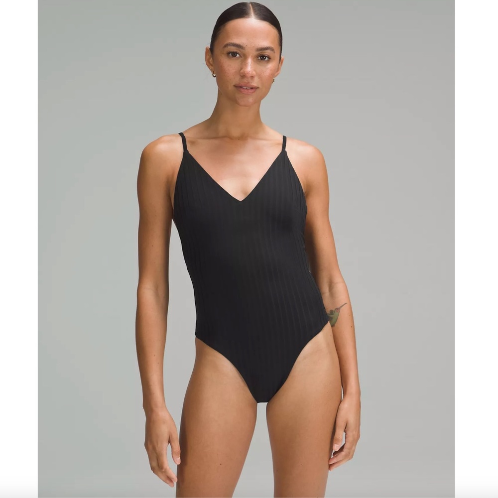Lululemon V-Neck Ribbed One-Piece Swimsuit Black Small